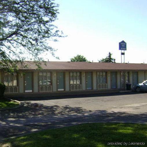 Oyo Hotel Wadsworth Oh I-76 Buitenkant foto